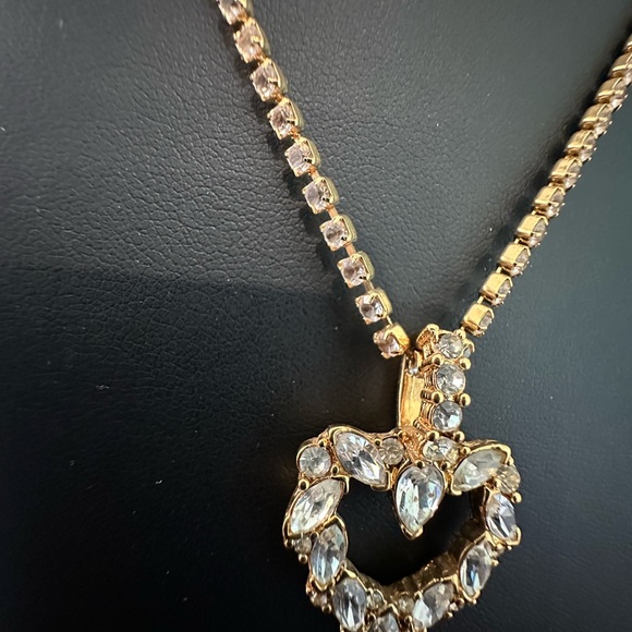 Vintage Monet Rhinestone Heart Necklace Gold Tone 16” - Picture 6 of 9